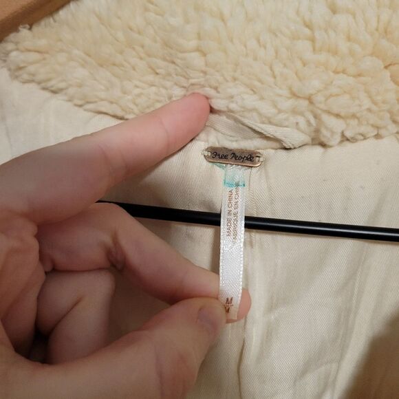 Free People Notched Teddy Peacoat in Ivory Shearling Faux Fur Womens Size Medium - Picture 7 of 9